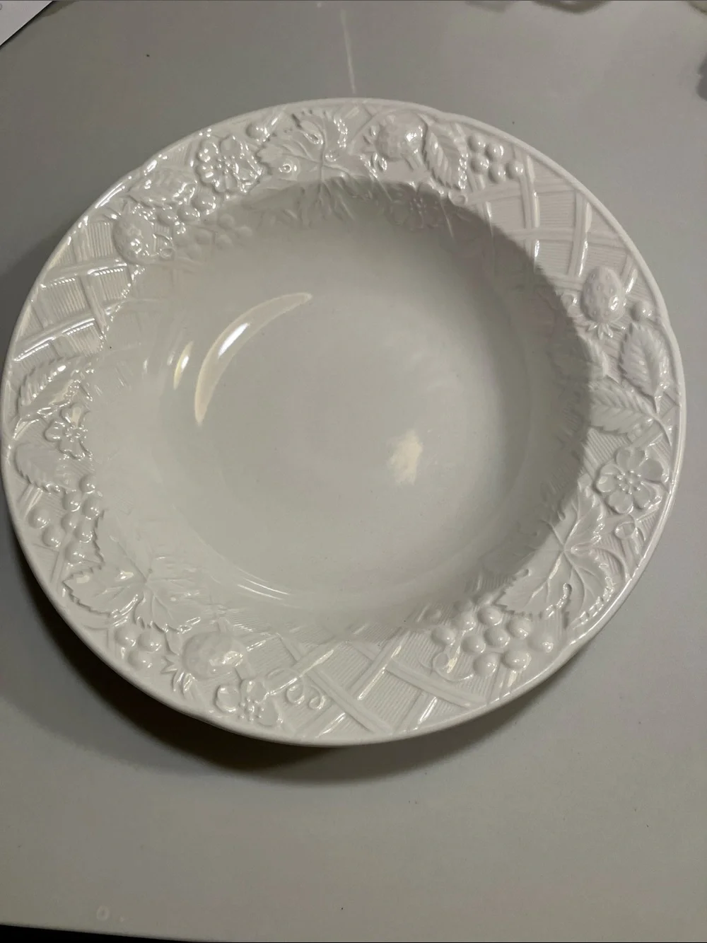 Mikasa White English Countryside Vegetable Serving Bowl 10 1/2”